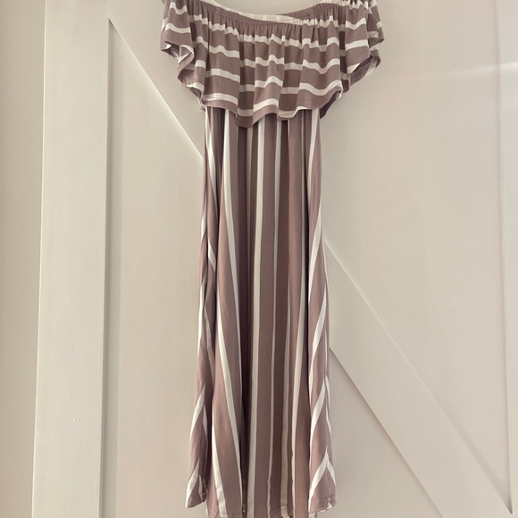 NEW, Tan & Cream Stripe Shift Dress, Wear On or Off The Shoulder, Sz Med, Flowy - Picture 5 of 5